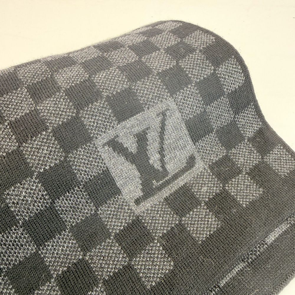 LOUIS VUITTON Black Petit Damier Wool Scarf - Picture 5 of 8
